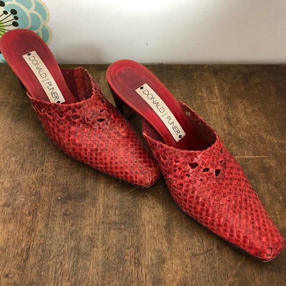 donald pliner red shoes